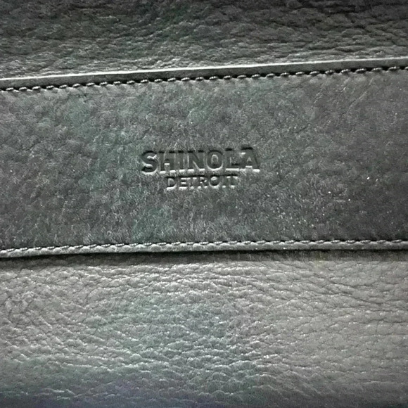 🌟RARE BLACK🌟SHINOLA E/W East West
Messenger Bag  Navigator Leather Laptop - Picture 15 of 16